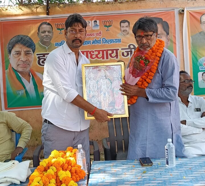 भाजपा किसान मोर्चा के नवनियुक्त जिलाध्यक्ष का नगर पंचायत अध्यक्ष ने किया जोरदार स्वागत